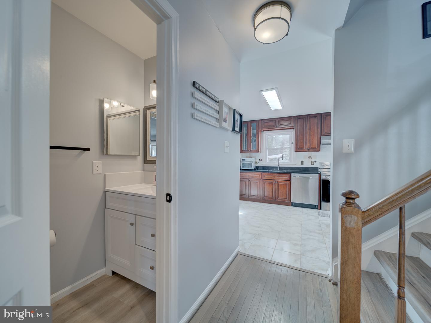11628 Ranch Lane North Potomac, MD 20878 - Photo 11 of 55 Gallery Image 11