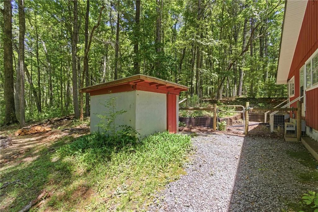 4671 Laurel Lodge Road Clarkesville, GA 30523 - Photo 33 of 40