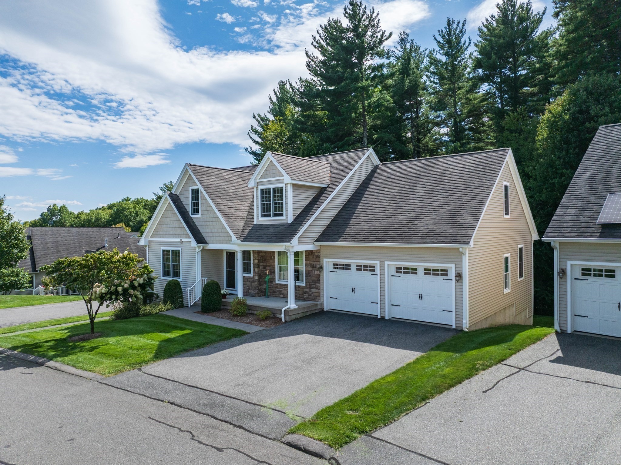 20 Bridge Road, Unit 31 Northampton, MA 01062 - Photo 2 of 38 Gallery Image 2