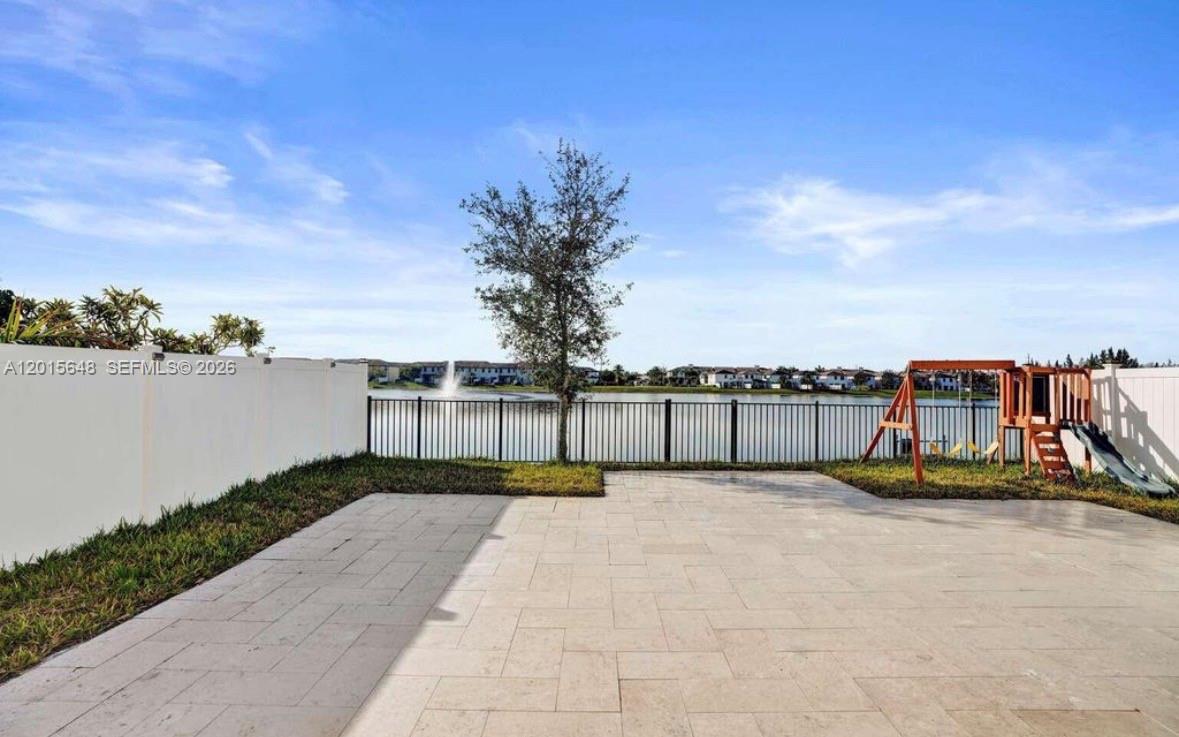 3460 West 103rd Terrace Hialeah, FL 33018 - Photo 5 of 46