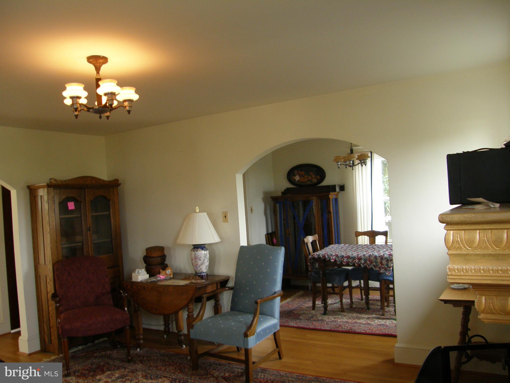 7606 Mentzer Gap Road Waynesboro, PA 17268 - Photo 10 of 30 Living Room
