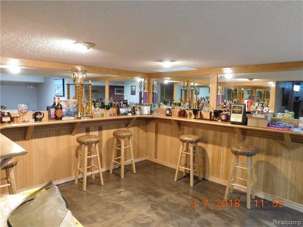 37335 Chesapeake Road Farmington Hills, MI 48335 - Photo 34 of 48