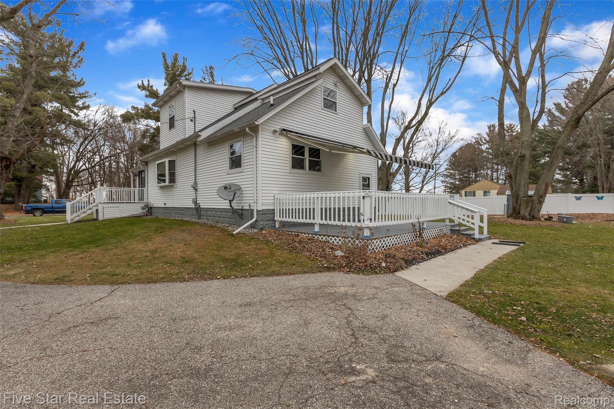 5804 Baker Road Bridgeport, MI 48722 - Photo 30 of 42 number 30.jpg