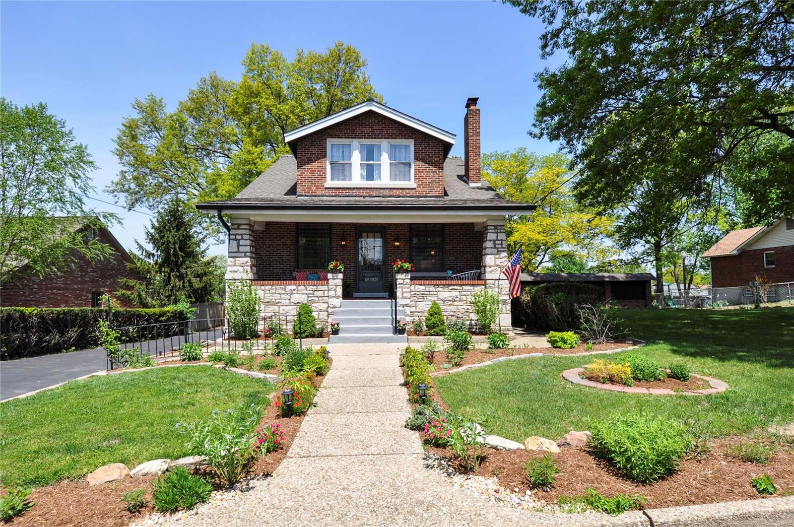 2709 Yaeger Road St. Louis, MO 63129 - Photo 2 of 56 Gallery Image 2