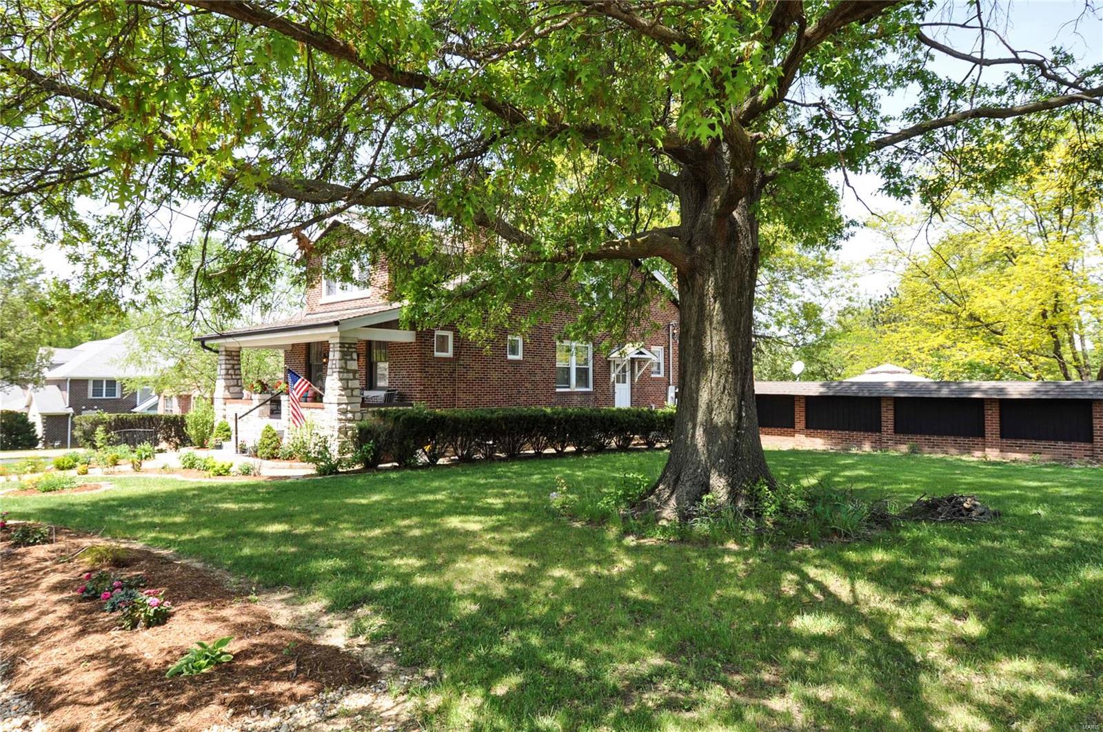 2709 Yaeger Road St. Louis, MO 63129 - Photo 4 of 56 Gallery Image 4