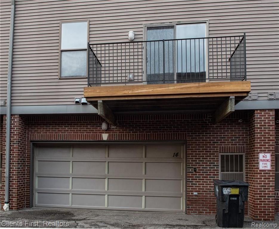 14 Pallister Detroit, MI 48202 - Photo 2 of 20