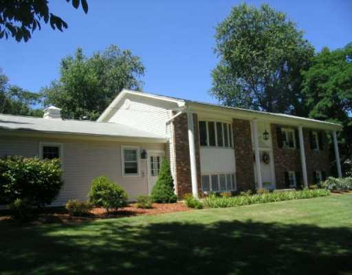 40 Hillside Road Cumberland, RI 02864 - Photo 1 of 1 Exterior Front.
