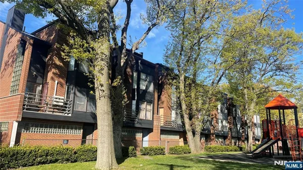 $898,000 | 1275 Anderson Avenue, Unit A4, Fort Lee, NJ 07024
