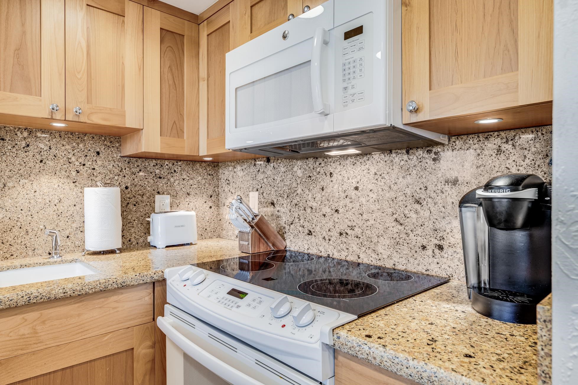 3543 Lower Honoapiilani Road, Unit D309 Lahaina, HI 96761 - Photo 11 of 34 Gallery Image 11