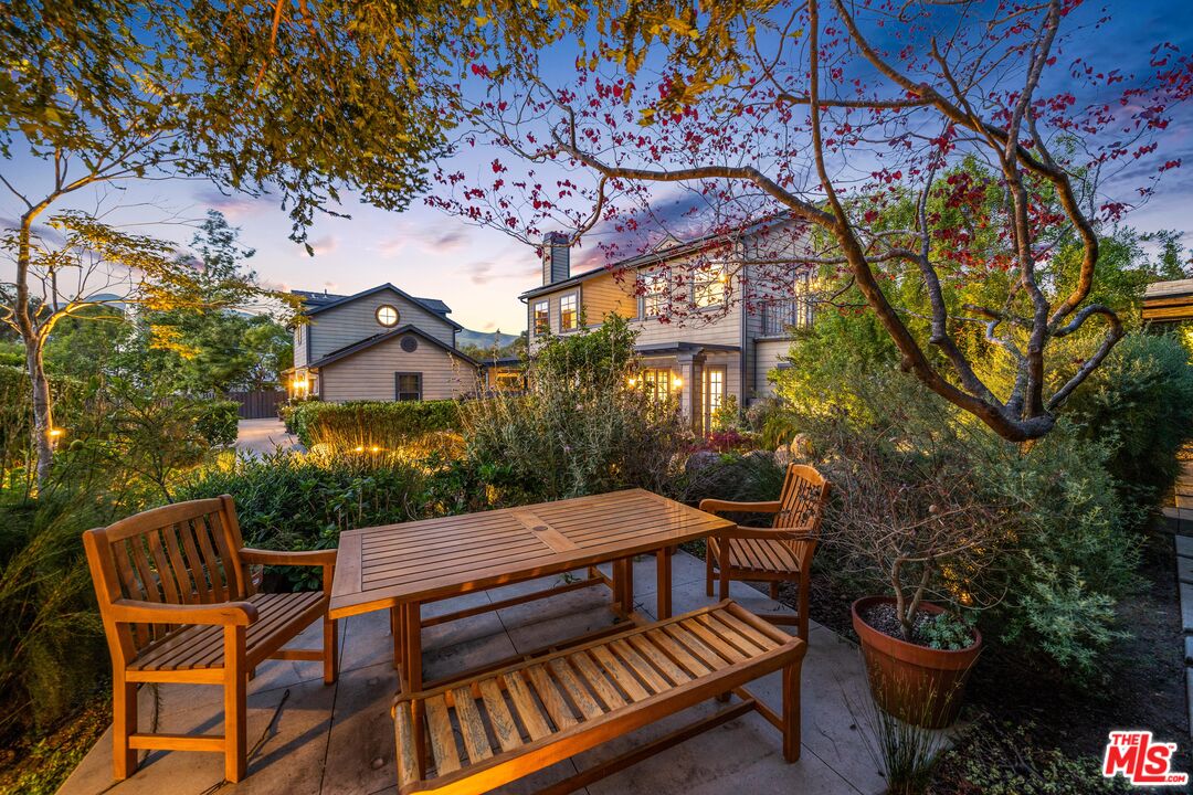 28850 Hampton Place Malibu, CA 90265 - Photo 41 of 58