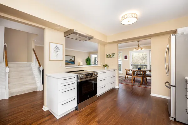 $435,000 | 2254 Rivenoak Court, Unit 61, Ann Arbor, MI 48103