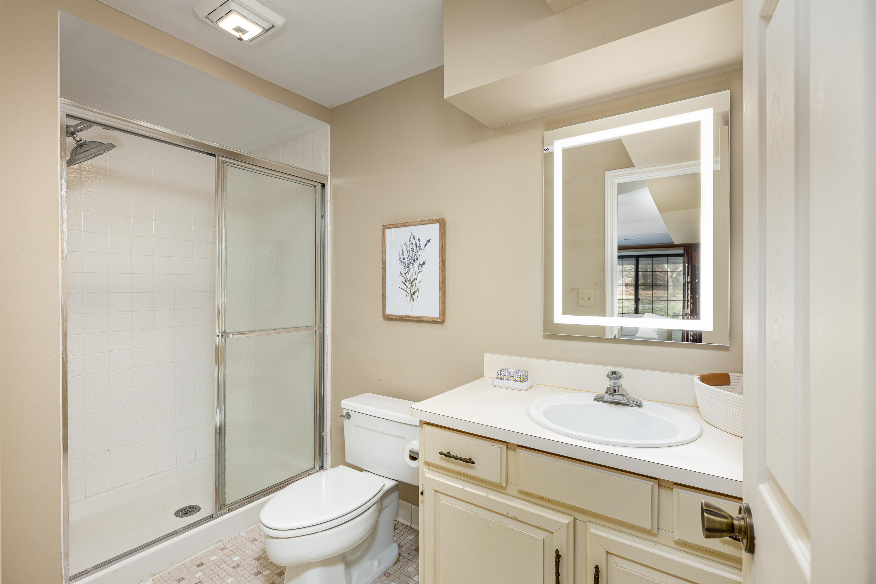 2254 Rivenoak Court, Unit 61 Ann Arbor, MI 48103 - Photo 44 of 62 2254 Rivenoak Ct (37 of 55)