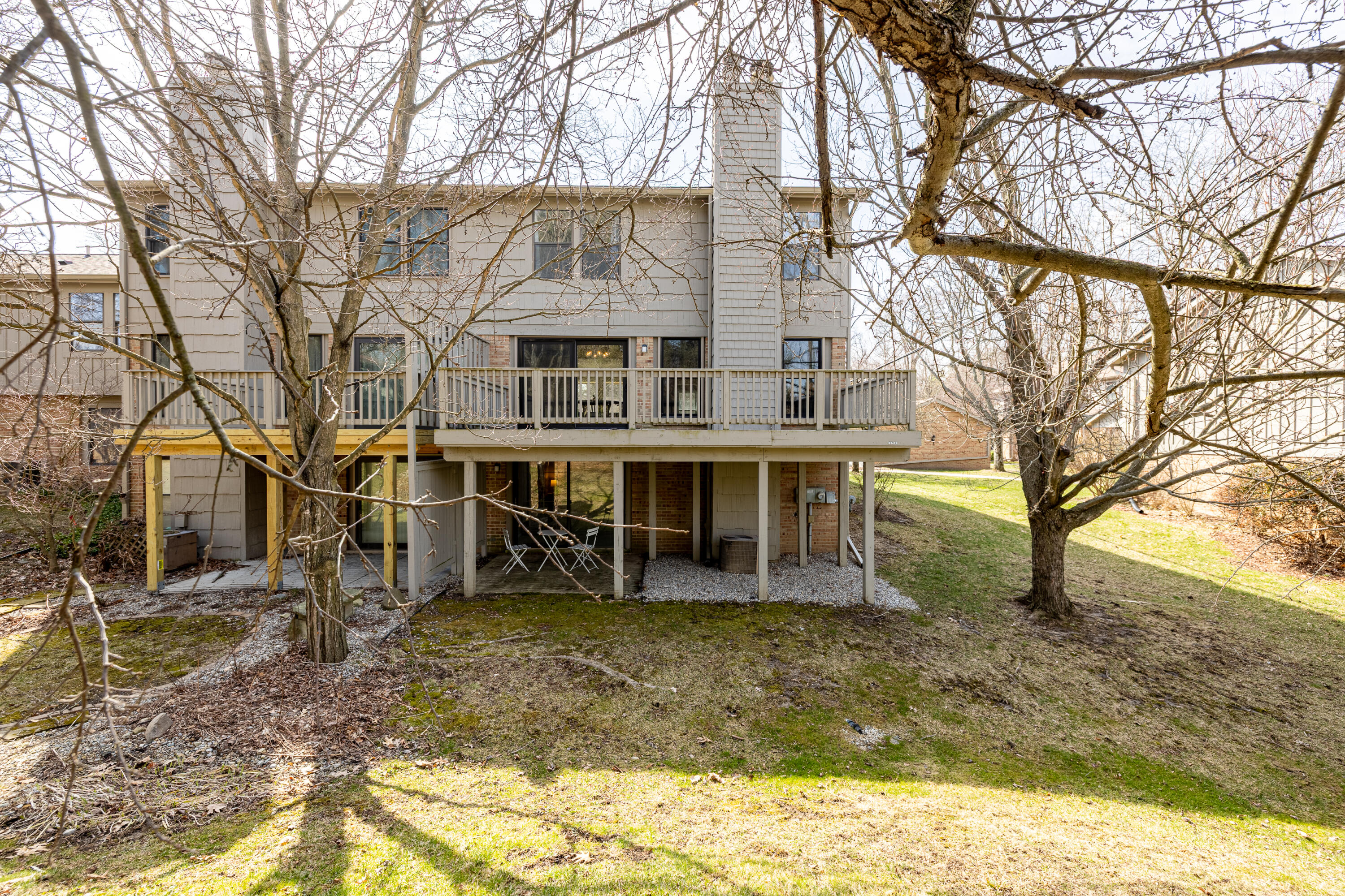 2254 Rivenoak Court, Unit 61 Ann Arbor, MI 48103 - Photo 53 of 62 2254 Rivenoak Ct (47 of 55)