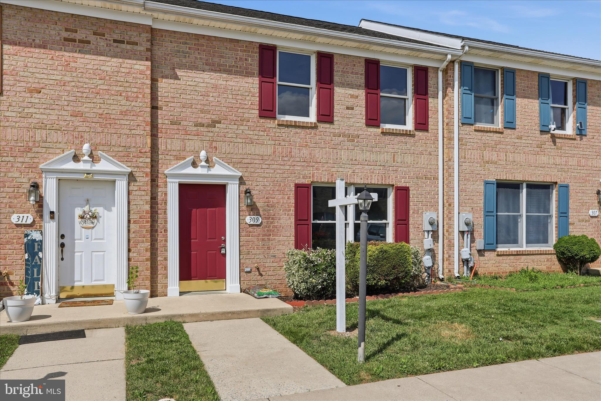 309 East Ridge Drive Hagerstown, MD 21740 - Photo 4 of 28