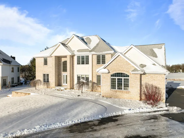$825,000 | W4744 Briar Drive, Unit 41, Lafayette, WI 53121