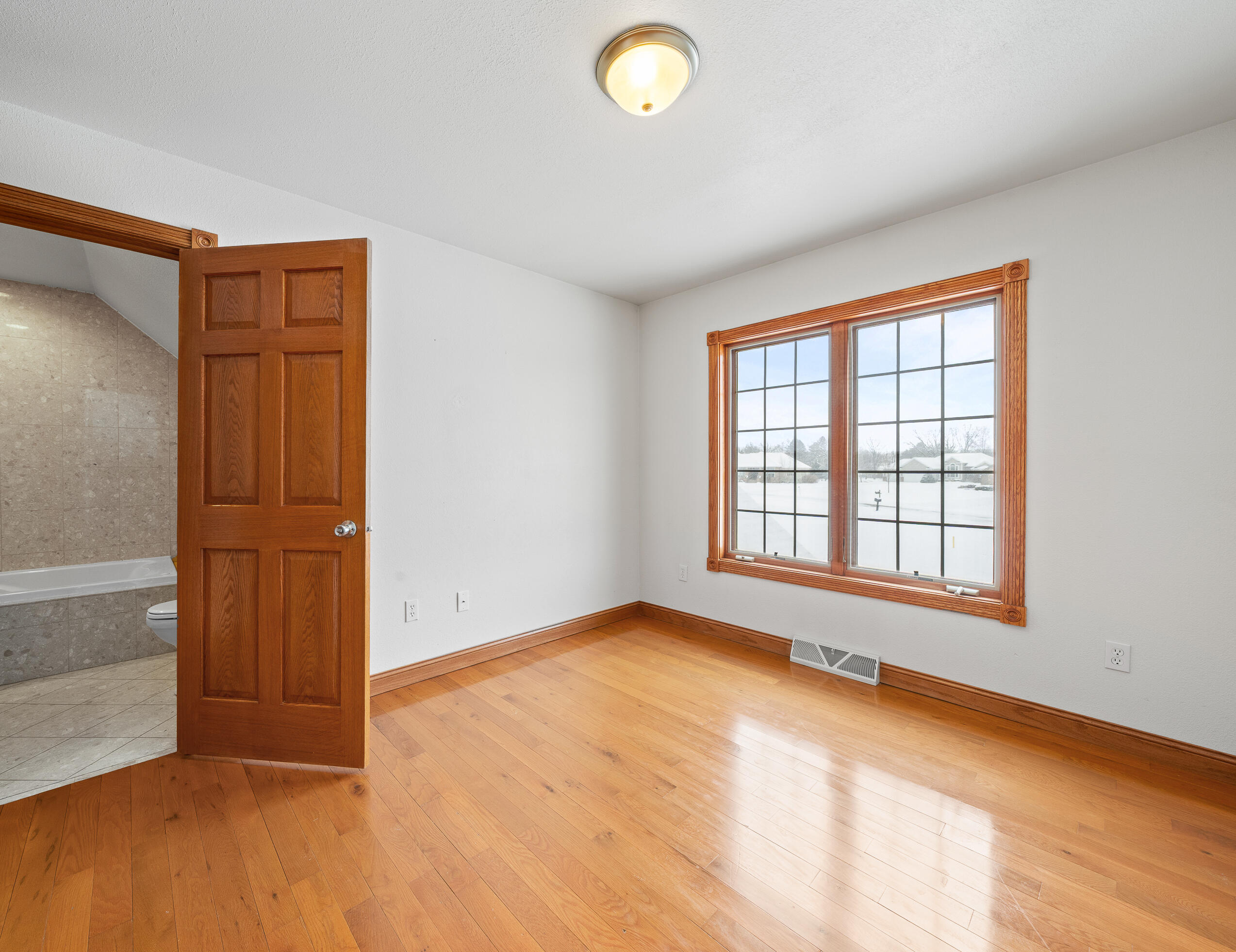 W4744 Briar Drive, Unit 41 Lafayette, WI 53121 - Photo 21 of 113 En Suite Bedroom 2