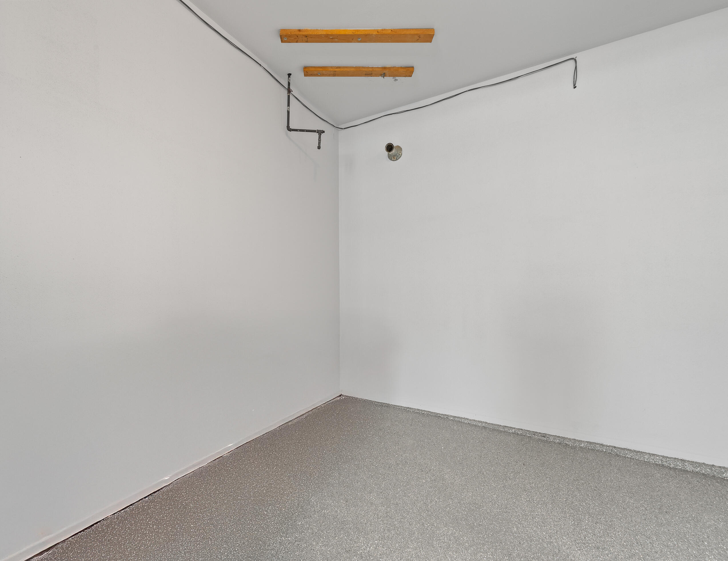 W4744 Briar Drive, Unit 41 Lafayette, WI 53121 - Photo 92 of 107 Garage w/Gas Available