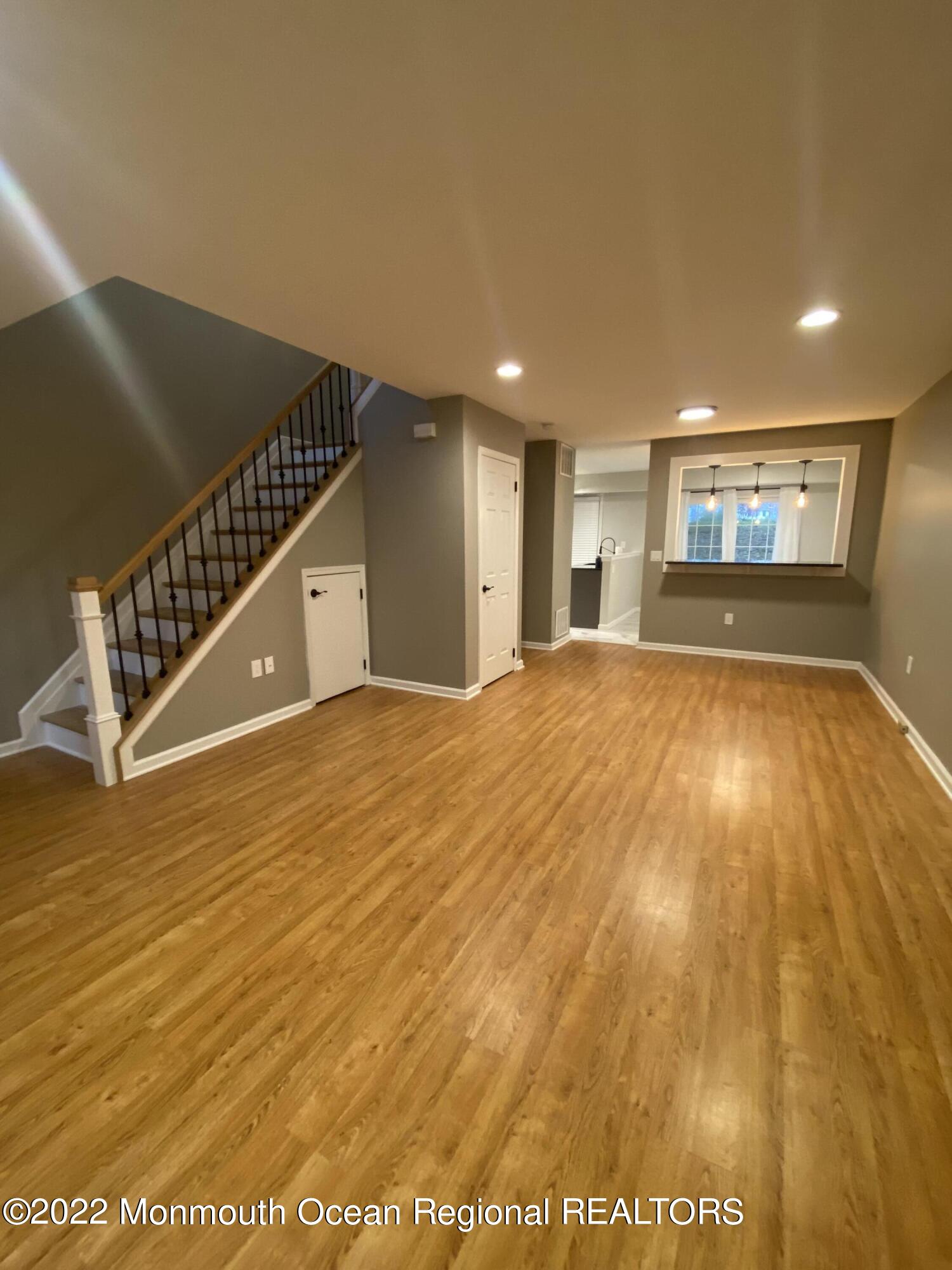 11 Duncan Way Freehold, NJ 07728 - Photo 6 of 16 Living Room
