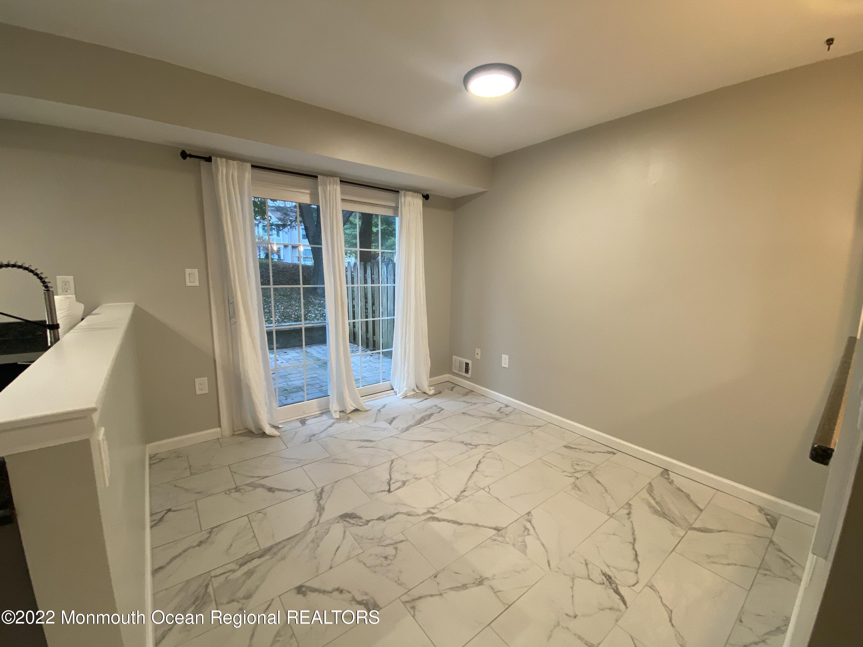 11 Duncan Way Freehold, NJ 07728 - Photo 8 of 16 Dining Area