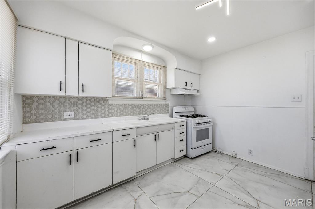 8937 Edna Street St. Louis, MO 63147 - Photo 12 of 19