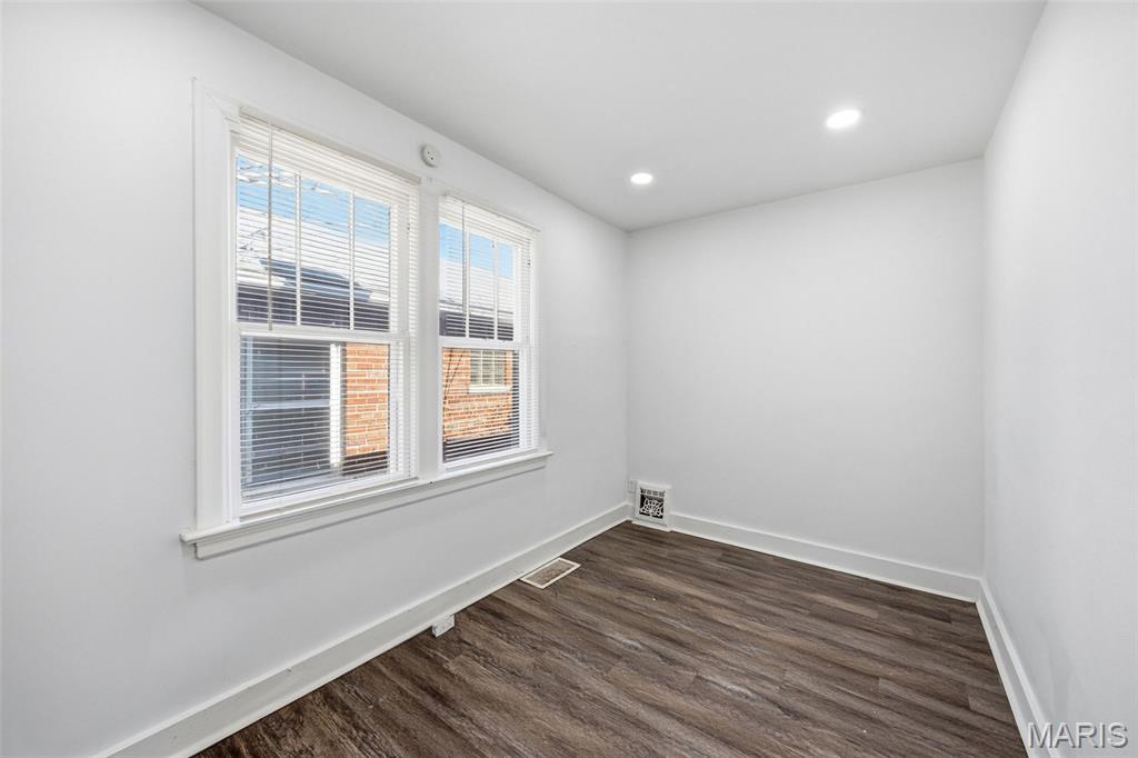 8937 Edna Street St. Louis, MO 63147 - Photo 14 of 19