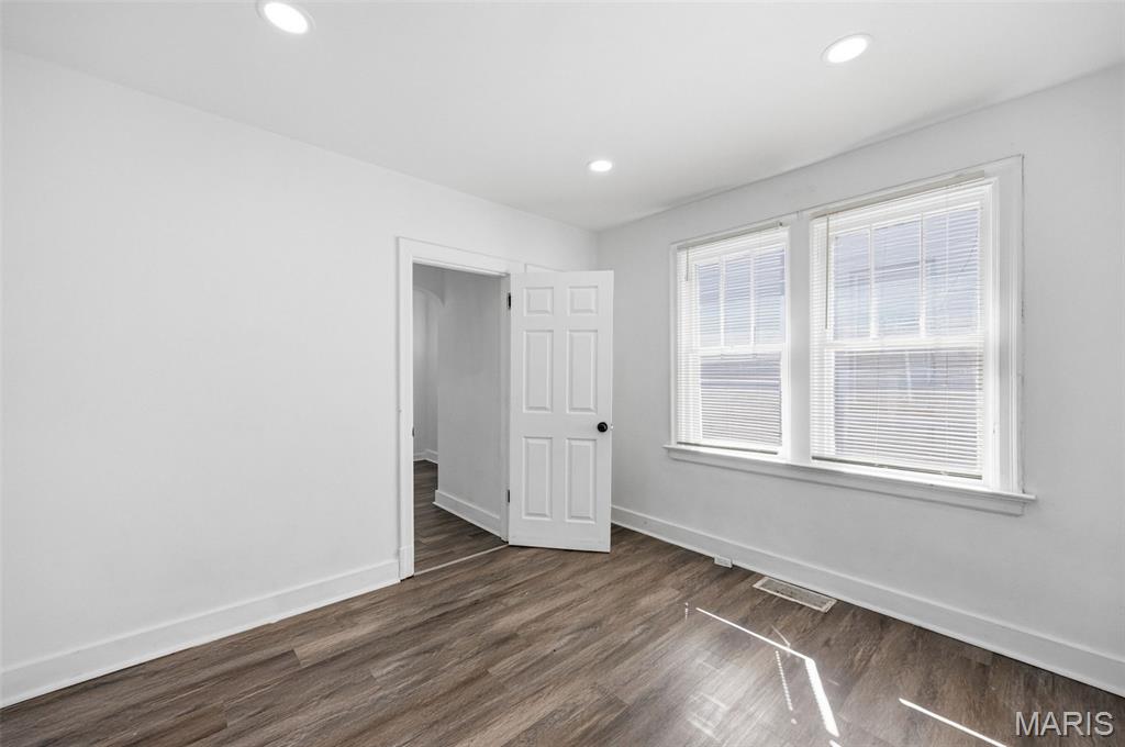 8937 Edna Street St. Louis, MO 63147 - Photo 7 of 19