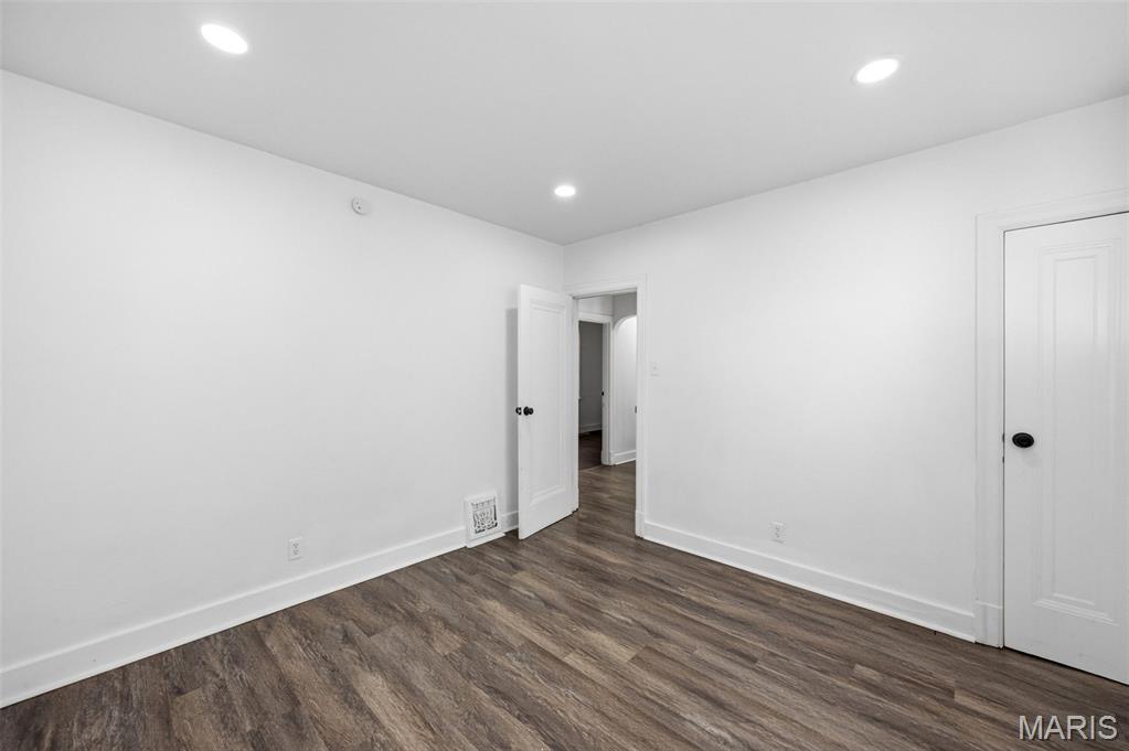 8937 Edna Street St. Louis, MO 63147 - Photo 9 of 19