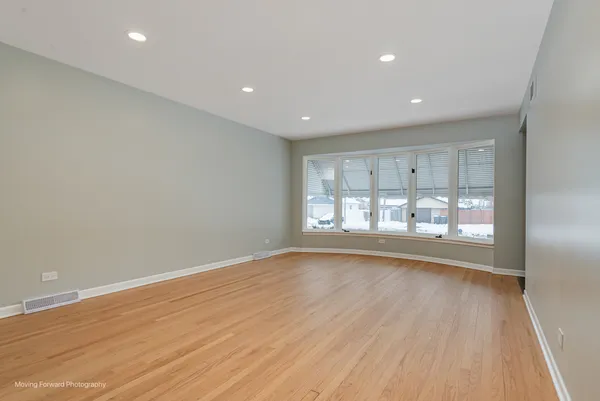 $275,000 | 15707 Cottage Grove Avenue, Dolton, IL 60419