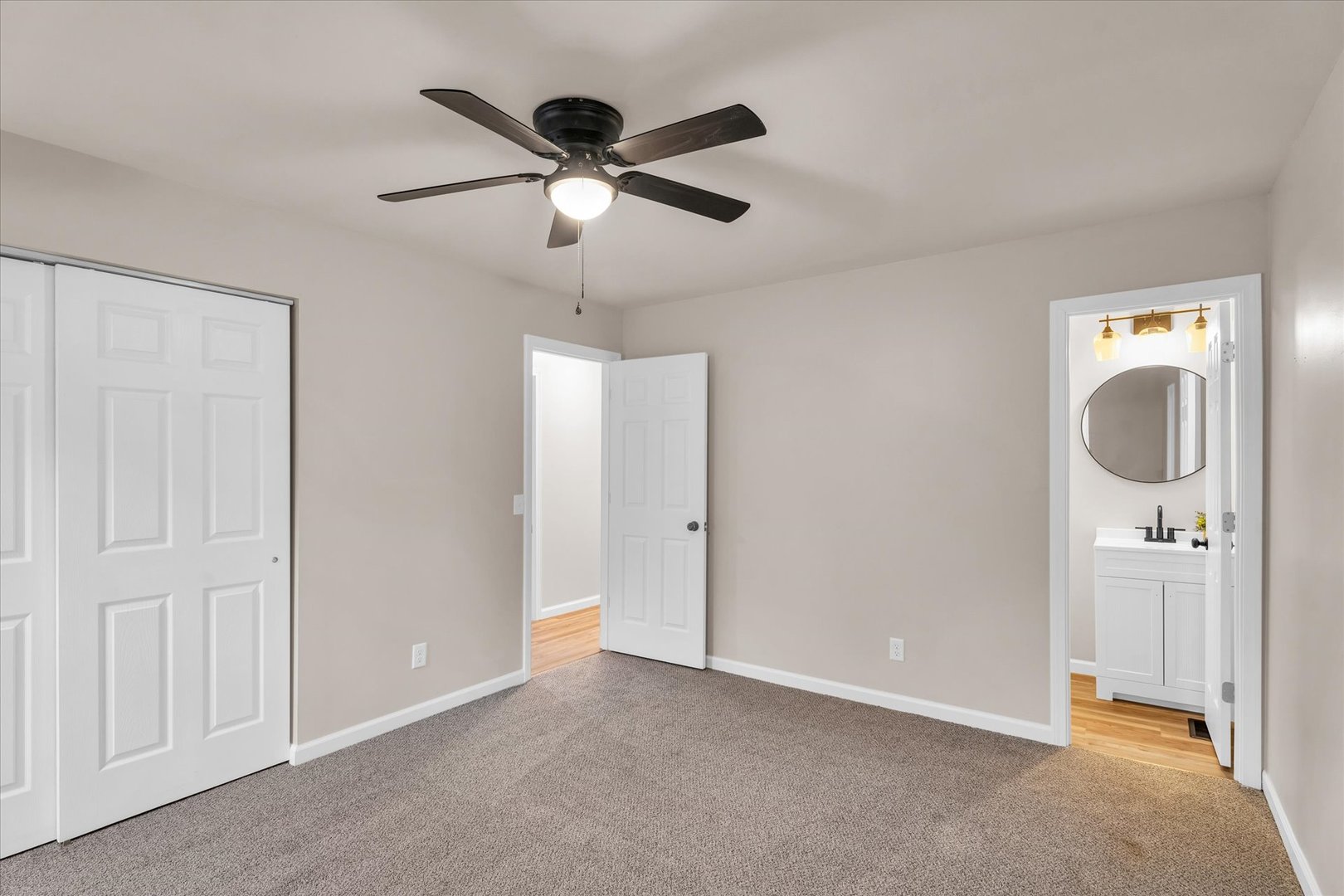 1910 Rugby Road Champaign, IL 61821 - Photo 23 of 37 Gallery Image 23