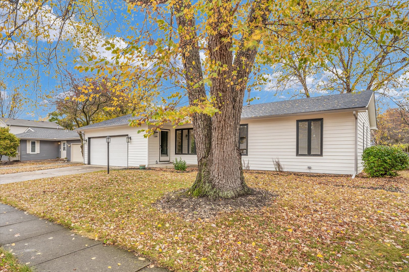 1910 Rugby Road Champaign, IL 61821 - Photo 3 of 37 Gallery Image 3
