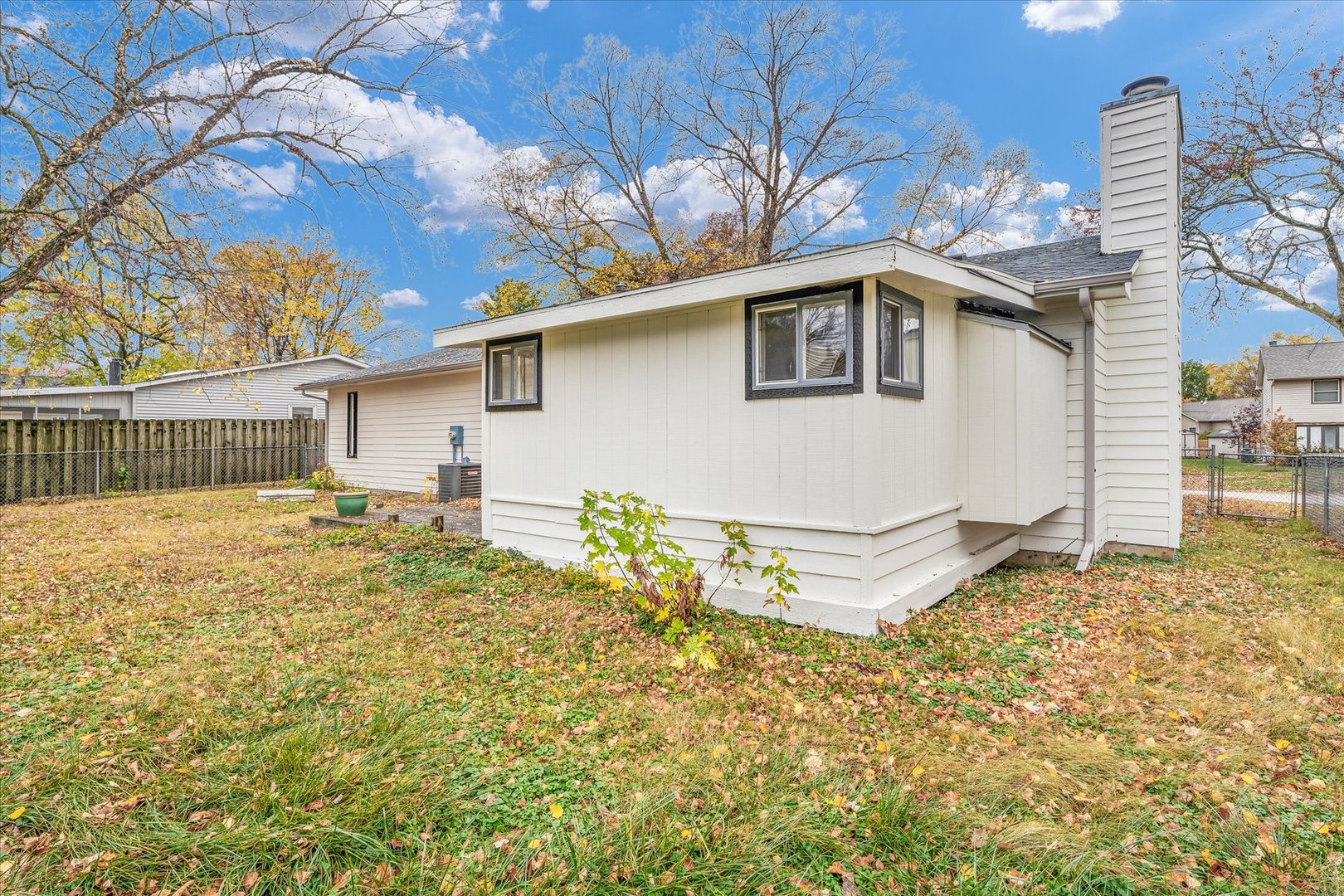 1910 Rugby Road Champaign, IL 61821 - Photo 33 of 37 Gallery Image 33