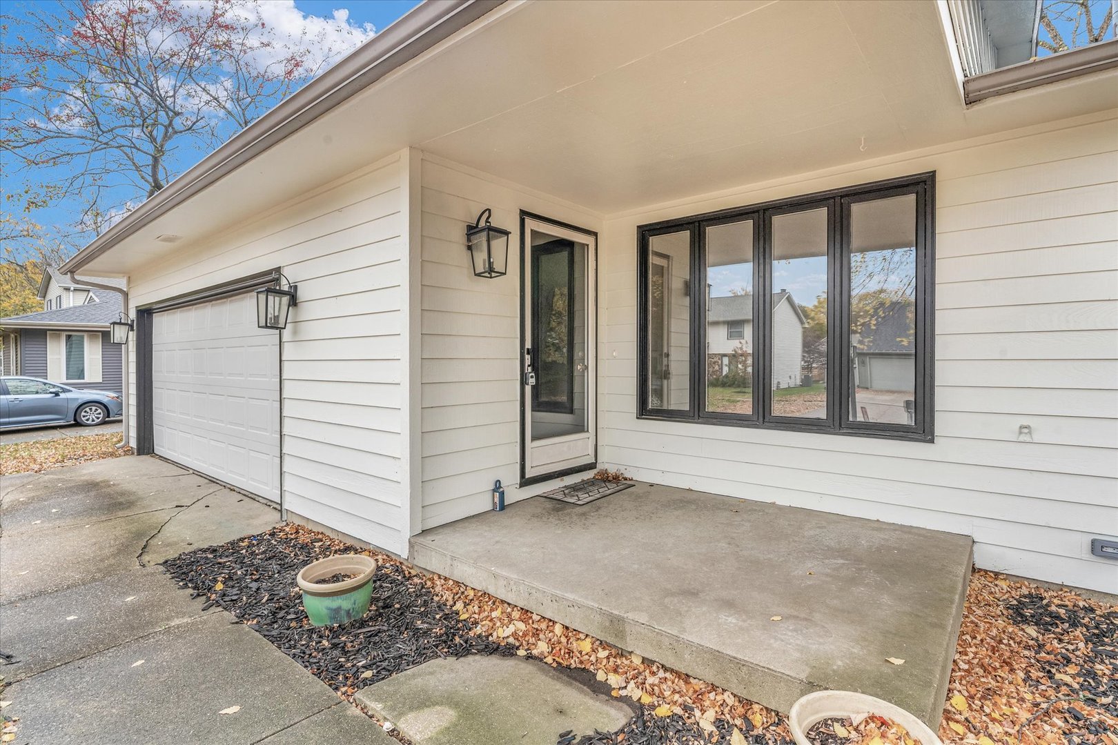 1910 Rugby Road Champaign, IL 61821 - Photo 4 of 37 Gallery Image 4