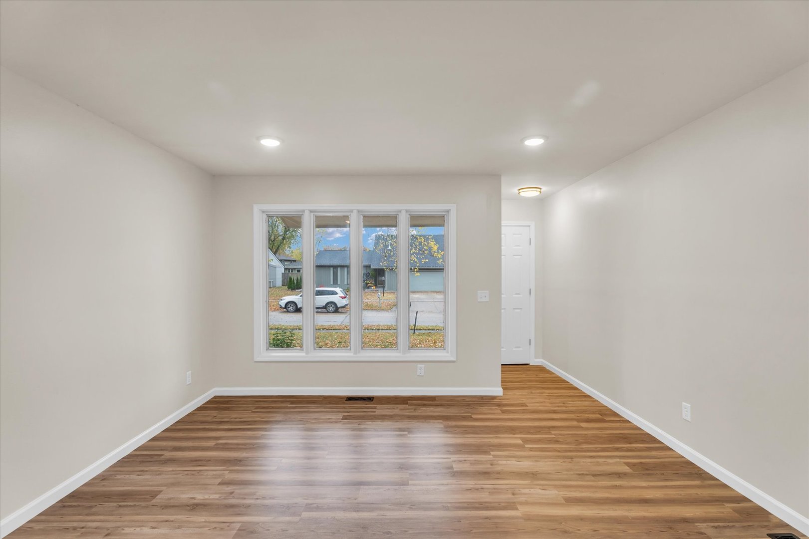 1910 Rugby Road Champaign, IL 61821 - Photo 7 of 37 Gallery Image 7