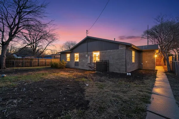 $2,275 | 4324 Oleander Trail, Mesquite, TX 75150