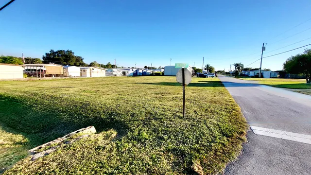 $34,900 | 1021 Jerdik Drive Northwest, Moore Haven, FL 33471