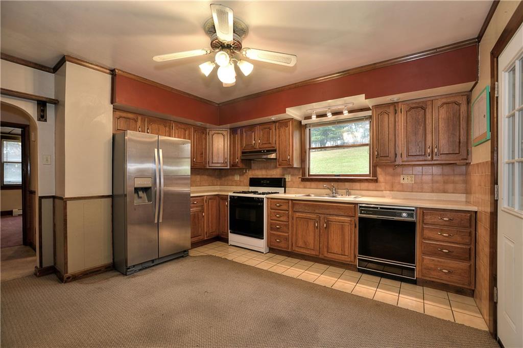43 Pine Valley Road Washington, PA 15301 - Photo 3 of 25 Gallery Image 3