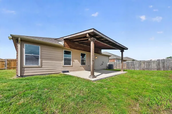$1,950 | 204 Lamont Road, Anna, TX 75409