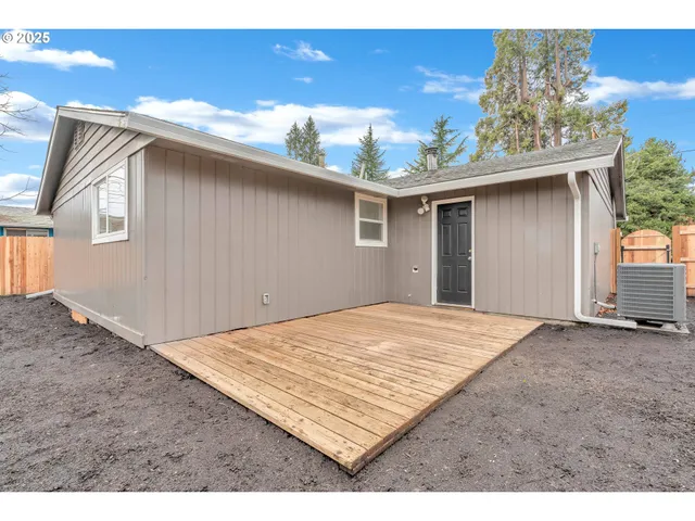 $375,000 | 398 21st Street Northeast, Salem, OR 97301