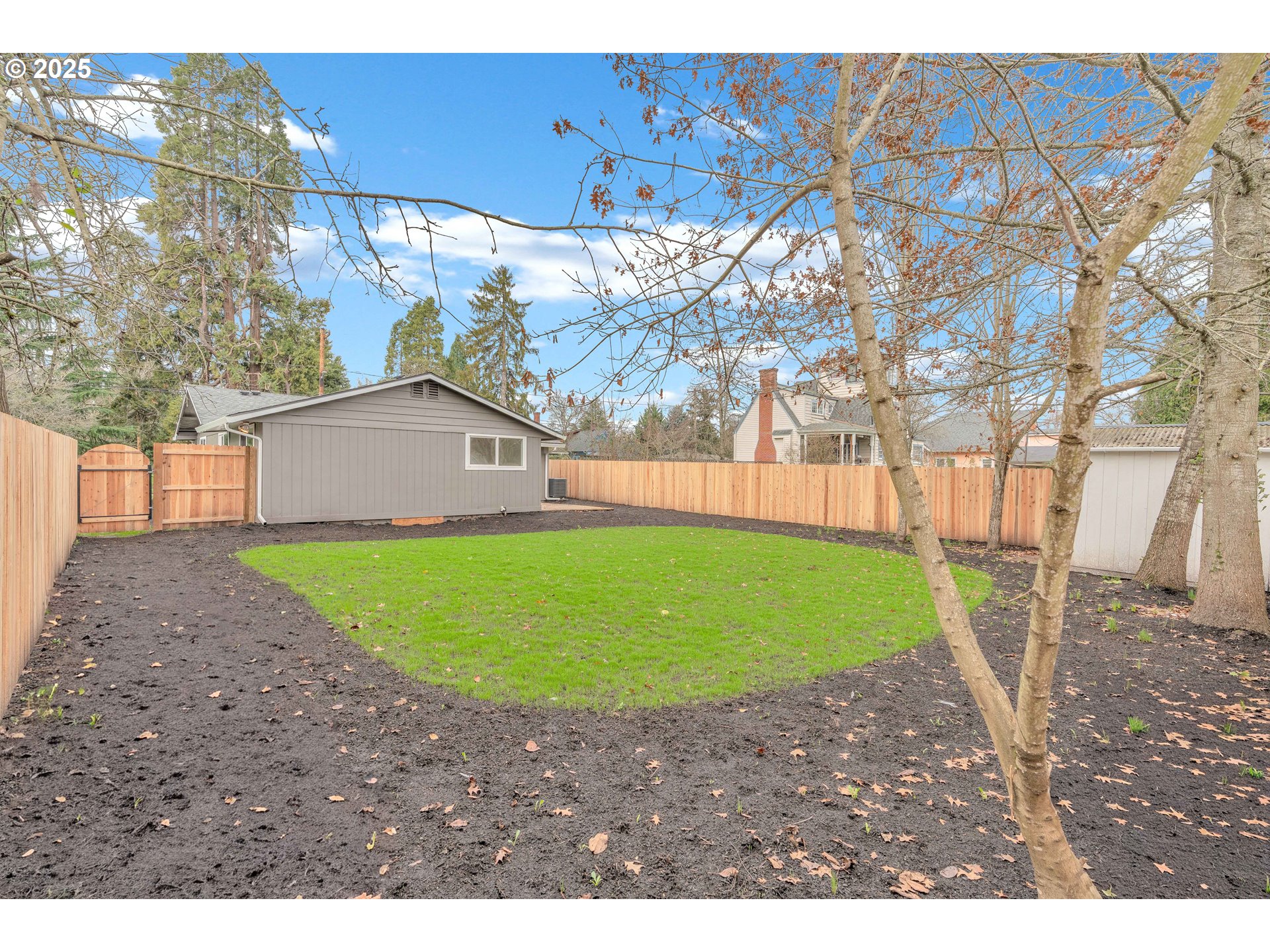 398 21st Street Northeast Salem, OR 97301 - Photo 29 of 34