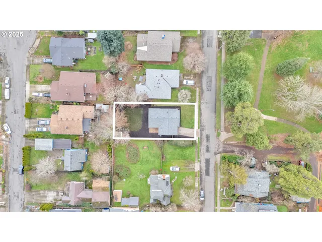 $375,000 | 398 21st Street Northeast, Salem, OR 97301