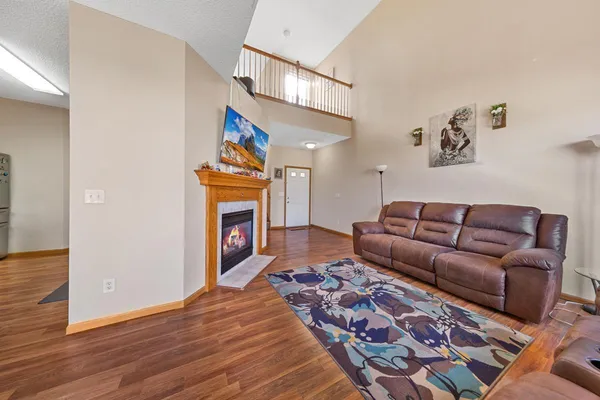 $2,695 | 5125 Holly Lane North, Unit 2103, Plymouth, MN 55446