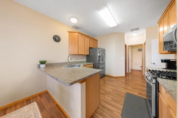 $2,695 | 5125 Holly Lane North, Unit 2103, Plymouth, MN 55446