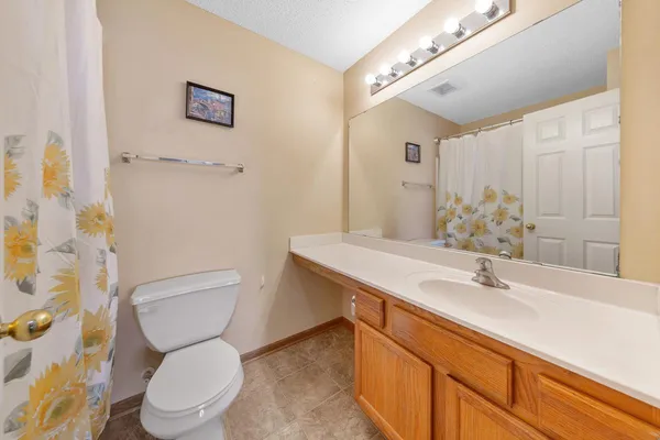 $2,695 | 5125 Holly Lane North, Unit 2103, Plymouth, MN 55446