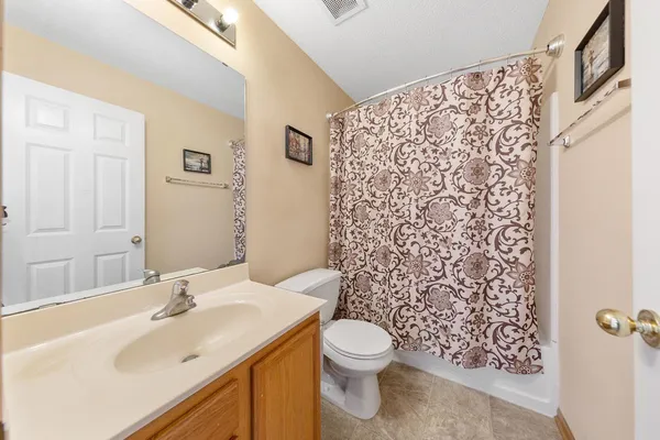 $2,695 | 5125 Holly Lane North, Unit 2103, Plymouth, MN 55446