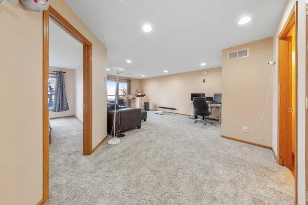 $2,695 | 5125 Holly Lane North, Unit 2103, Plymouth, MN 55446