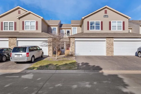 $2,695 | 5125 Holly Lane North, Unit 2103, Plymouth, MN 55446