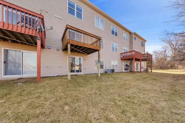 $2,695 | 5125 Holly Lane North, Unit 2103, Plymouth, MN 55446