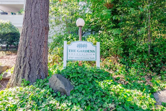 $385,000 | 17417 Ashworth Avenue North, Unit 303, Shoreline, WA 98133