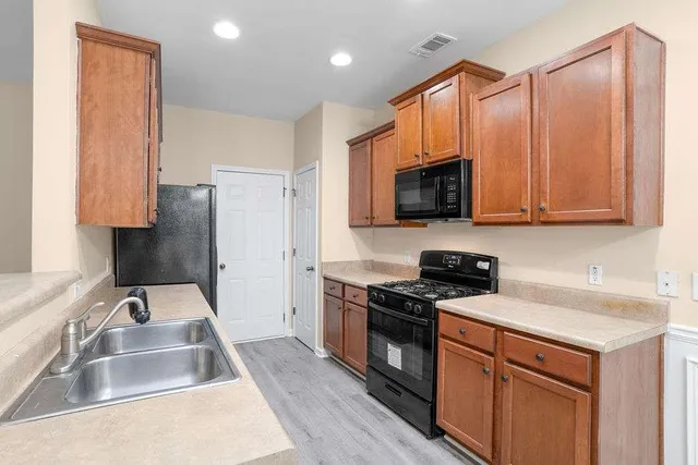 $1,950 | 2757 Keystone Avenue, Lithonia, GA 30058