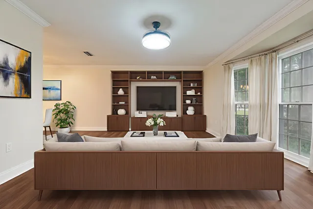 $444,400 | 631 Country Club Avenue Northeast, Fort Walton Beach, FL 32547